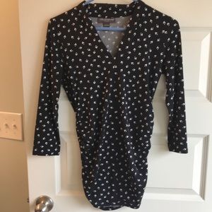 A Pea in the Pod maternity top